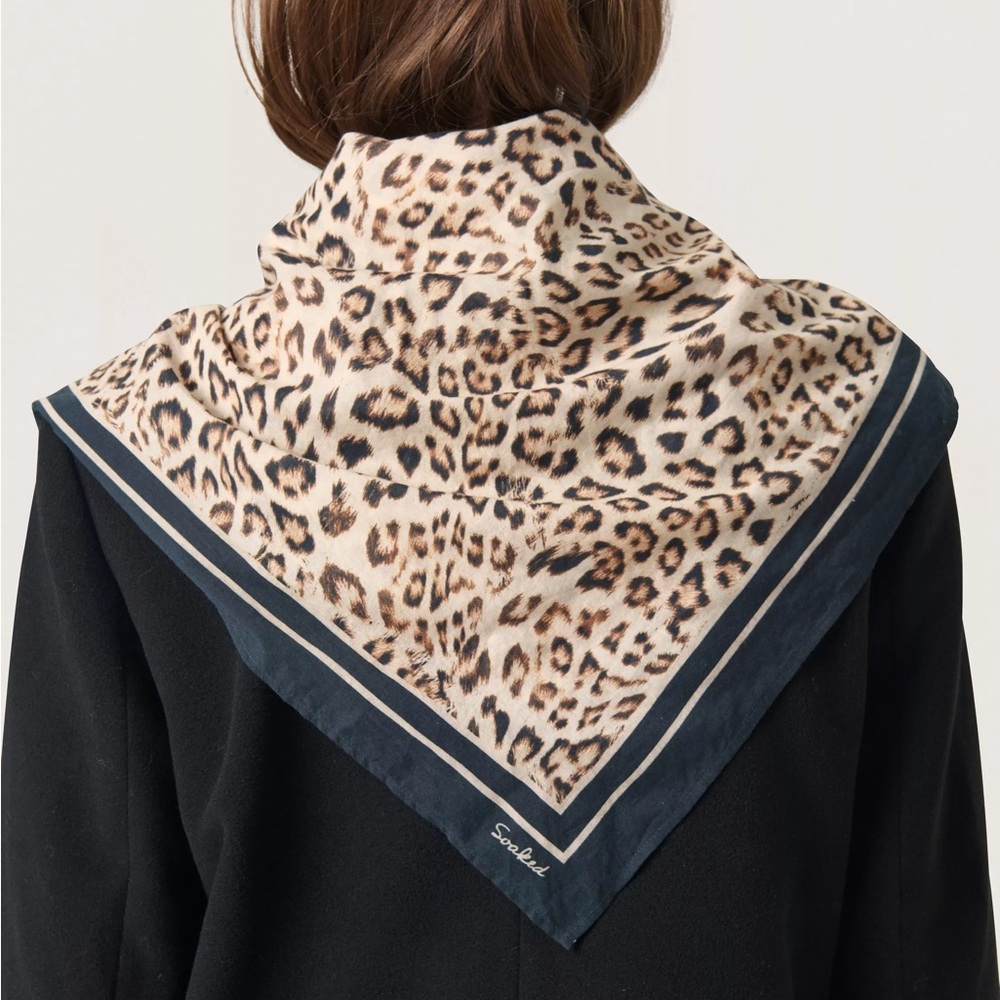 100% Cotton Leopard Print Scarf